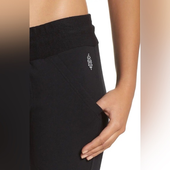 Free People Sunny Skinny Sweatpants Black - Picture 3 of 10